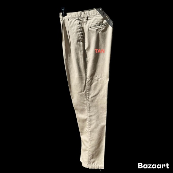 MENS
WRANGLER RIATA
37x36
TAN
100% cotton
Used, worn a few times - Picture 2 of 5